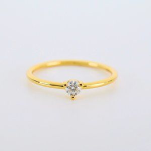 Lorna Brilliant Tiny Round Solitaire Clear Crystal 18K Gold Ring S925